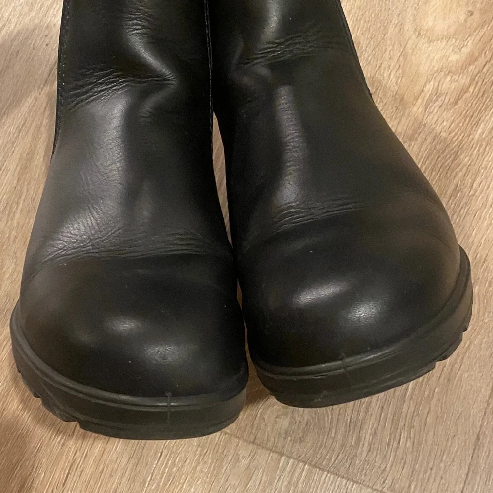 Blundstone Women’s Premium 2274 waterproof shearling lined boots - Picture 4 of 8